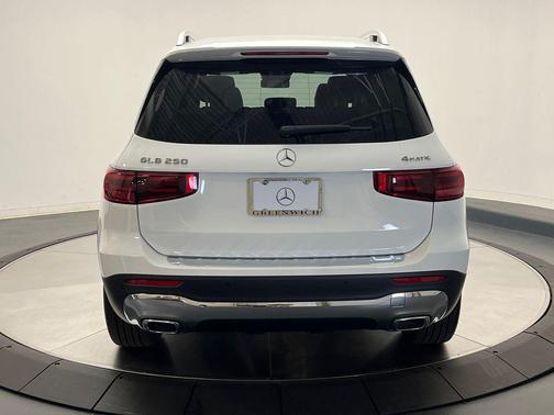 2025 Mercedes-Benz GLB 250 4MATIC