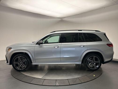 2026 Mercedes-Benz GLS 450 4MATIC