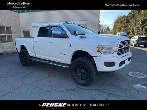2020 RAM 3500 Laramie Crew Cab 4x4 6'4' Box