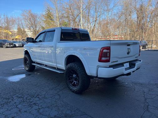 2020 RAM 3500 Laramie Crew Cab 4x4 6'4' Box