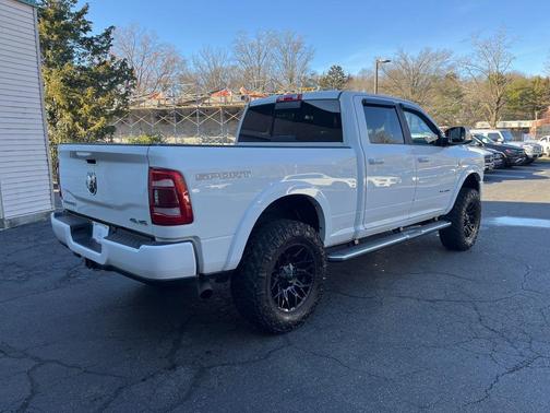 2020 RAM 3500 Laramie Crew Cab 4x4 6'4' Box