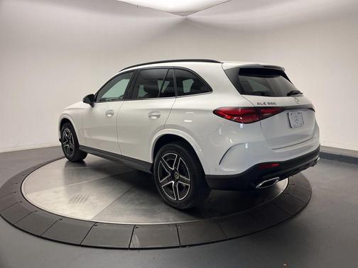 2026 Mercedes-Benz GLC 300 4MATIC