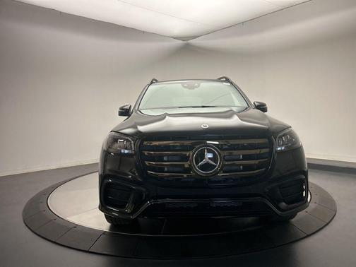 2026 Mercedes-Benz GLS 580 4MATIC