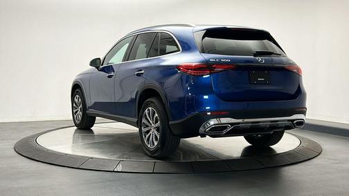 2025 Mercedes-Benz GLC 300 4MATIC