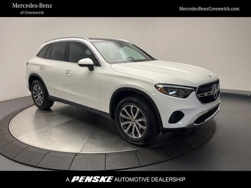 Polar White 2026 Mercedes-Benz GLC 300