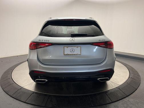 2026 Mercedes-Benz GLC 300 4MATIC