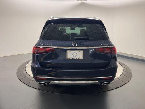 2026 Mercedes-Benz GLS 450 4MATIC