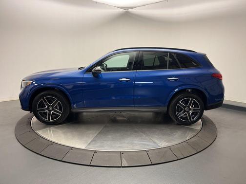 2026 Mercedes-Benz GLC 300 4MATIC