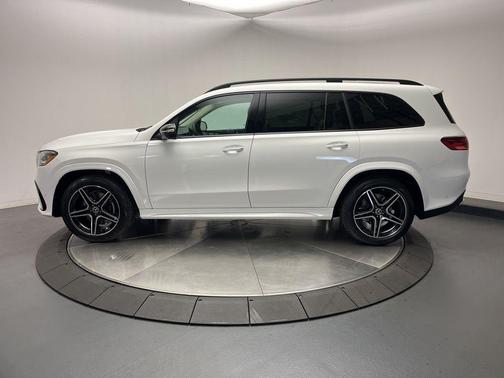 2026 Mercedes-Benz GLS 450 4MATIC