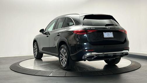 2025 Mercedes-Benz GLC 300 4MATIC