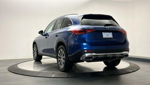 2025 Mercedes-Benz GLC 300 4MATIC