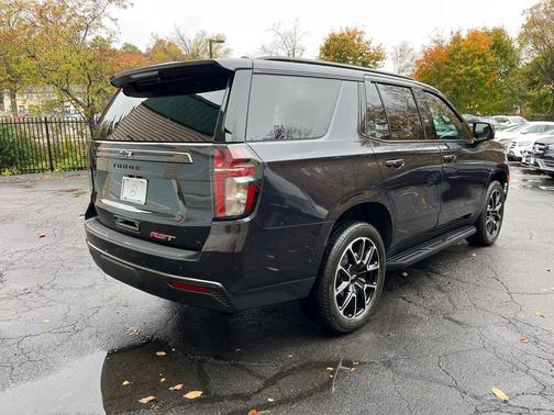 2022 Chevrolet Tahoe 4WD RST
