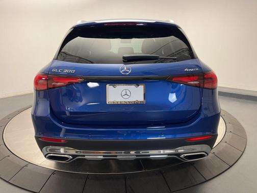 2026 Mercedes-Benz GLC 300 4MATIC