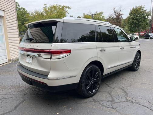 2023 Lincoln Navigator Reserve