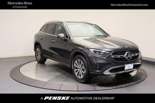 Graphite Grey Metallic 2026 Mercedes-Benz GLC 300 4MATIC
