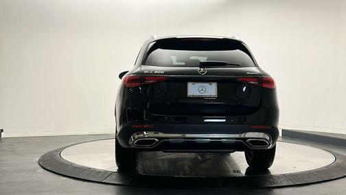 2025 Mercedes-Benz GLC 300 4MATIC