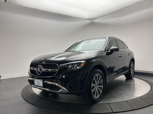 2025 Mercedes-Benz GLC 300 4MATIC