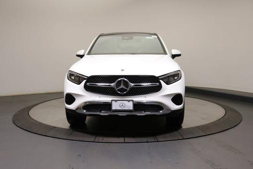 2026 Mercedes-Benz GLC 300 