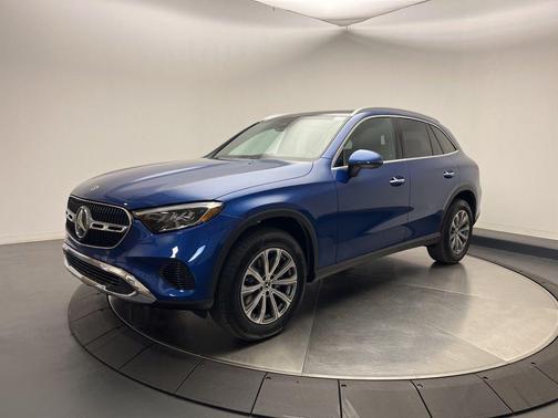 2026 Mercedes-Benz GLC 300 4MATIC