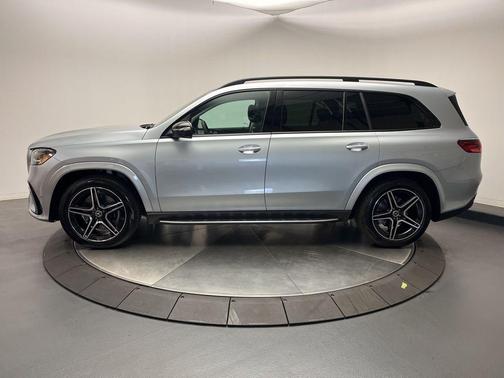 2026 Mercedes-Benz GLS 450 4MATIC