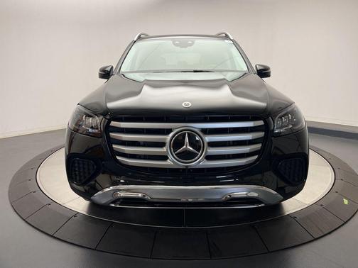 2026 Mercedes-Benz GLS 450 4MATIC