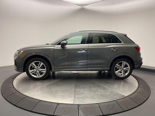 2020 Audi Q3 45 S line Premium
