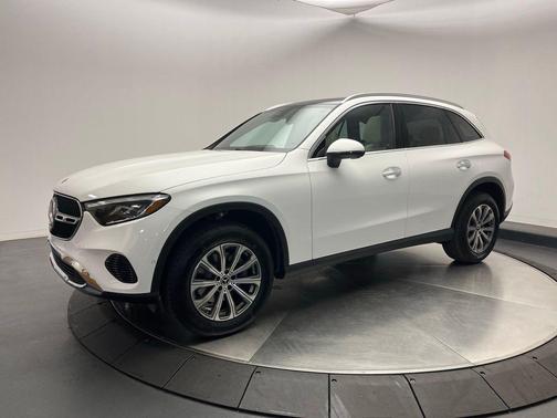 2026 Mercedes-Benz GLC 300 4MATIC