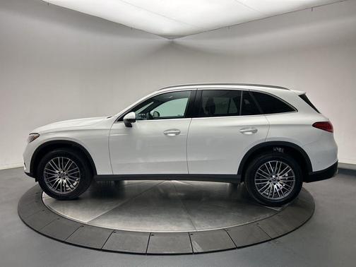 2026 Mercedes-Benz GLC 300 4MATIC