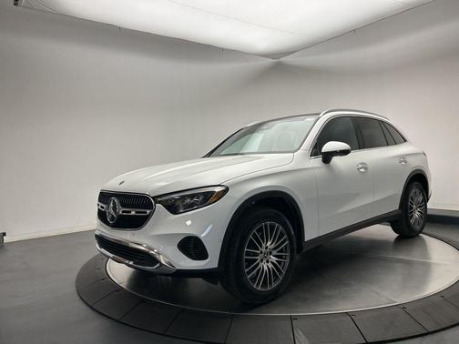 2026 Mercedes-Benz GLC 300 4MATIC