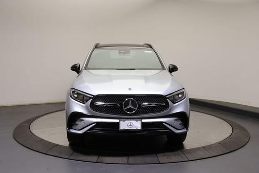 Cirrus Silver Metallic 2026 Mercedes-Benz GLC 300