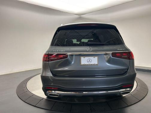 2026 Mercedes-Benz GLS 580 4MATIC