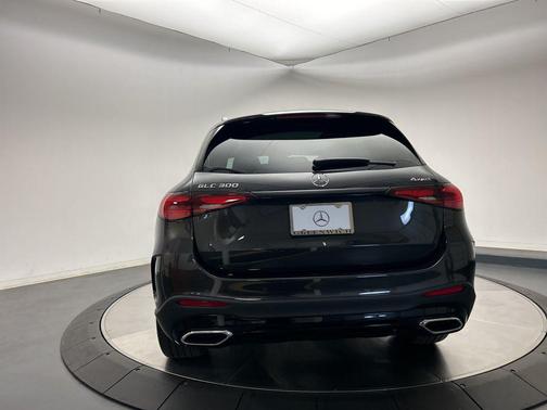 2026 Mercedes-Benz GLC 300 4MATIC