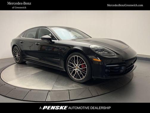 2022 Porsche Panamera 4S Executive
