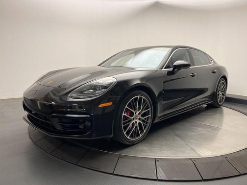 2022 Porsche Panamera 4S Executive