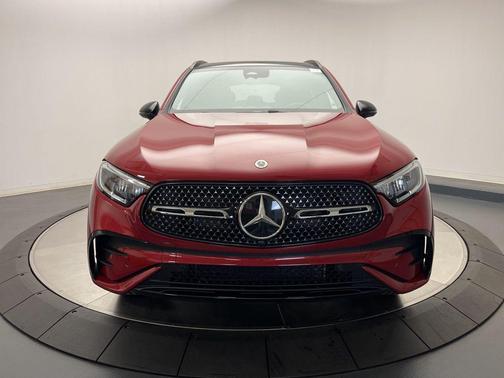2026 Mercedes-Benz GLC 300 4MATIC