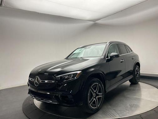 2026 Mercedes-Benz GLC 300 4MATIC