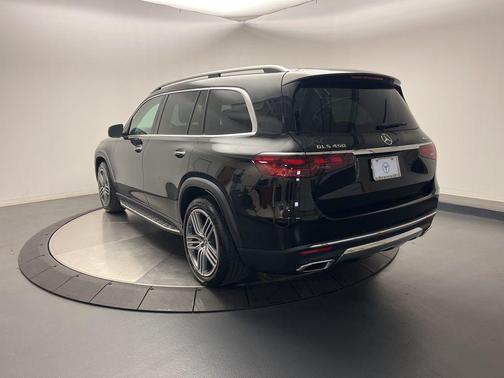 2026 Mercedes-Benz GLS 450 4MATIC
