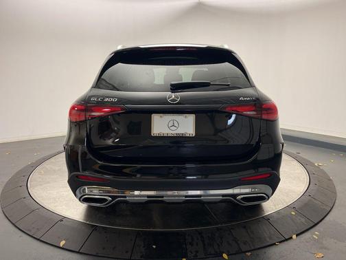 2026 Mercedes-Benz GLC 300 4MATIC