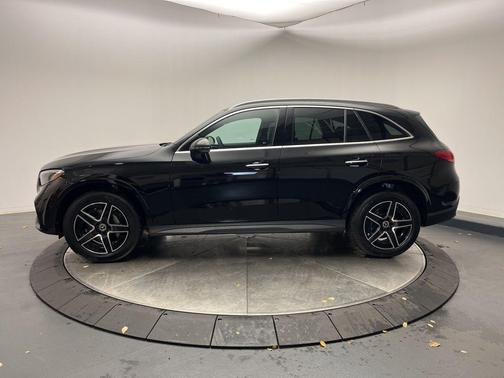 2026 Mercedes-Benz GLC 300 4MATIC