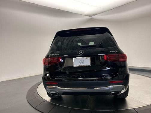 2026 Mercedes-Benz GLB 250 4MATIC