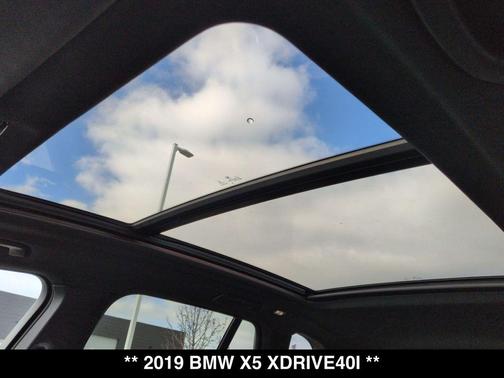 Jet Black 2019 BMW X5 xDrive40i