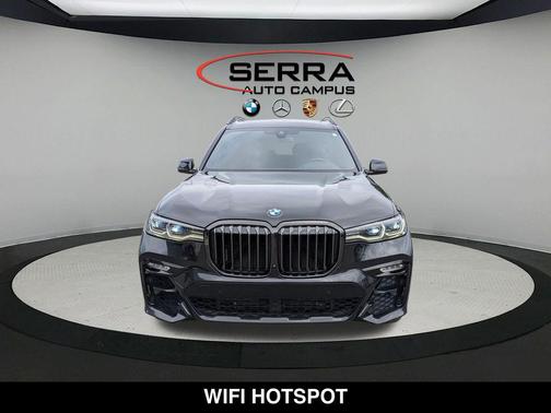 Black Sapphire Metallic 2022 BMW X7 M50i