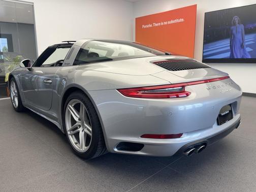 2017 Porsche 911 Targa 4