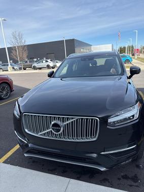 2018 Volvo XC90 T6 Inscription