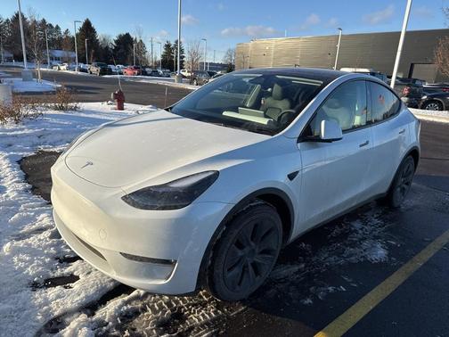2024 Tesla Model Y Long Range Dual Motor All-Wheel Drive