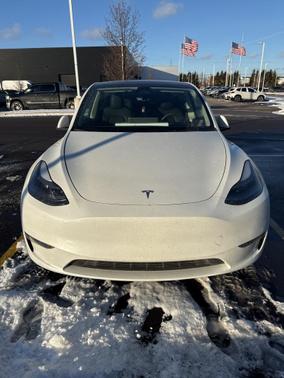 2024 Tesla Model Y Long Range Dual Motor All-Wheel Drive