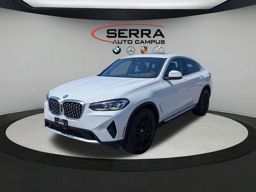 White 2022 BMW X4 xDrive30i
