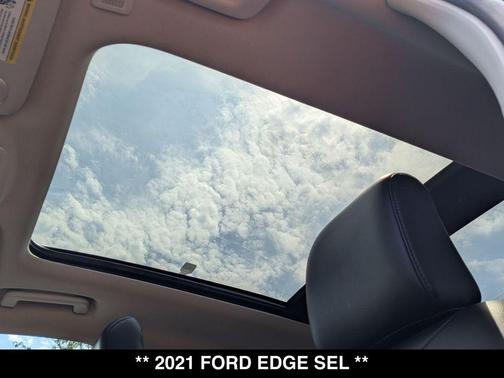 Rapid Red Metallic Tinted Clearcoat 2021 Ford Edge SEL