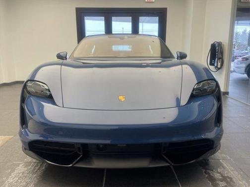 2024 Porsche Taycan Turbo