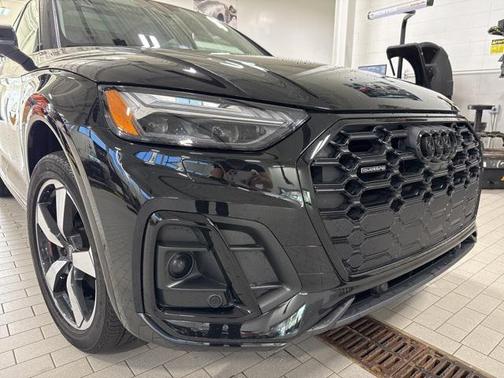 2023 Audi Q5 45 S line Prestige